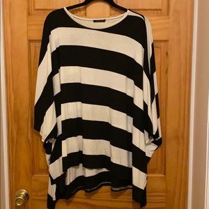 Black and white poncho top